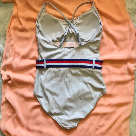 NWT! Sz. M Juicy Couture Suit - Picture 2 of 16
